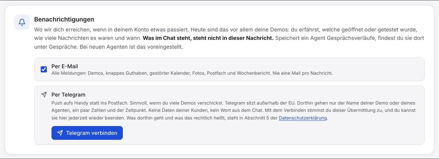 Die Karte „Benachrichtigungen“ mit „Per E-Mail“ und „Per Telegram“, darunter der Knopf „Telegram verbinden“.